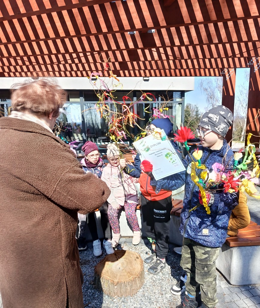 ,,Wiosną bawimy się wesoło”